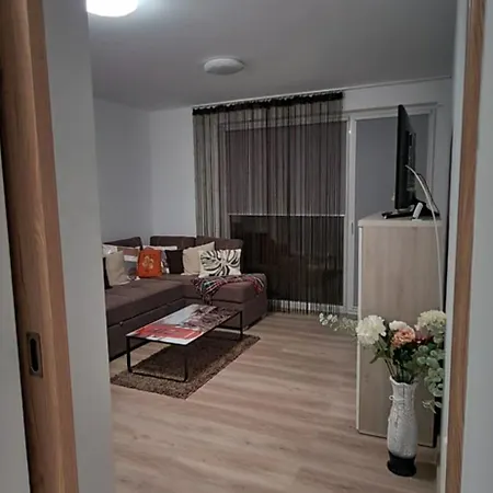 Апартаменти Happy House A&c *
